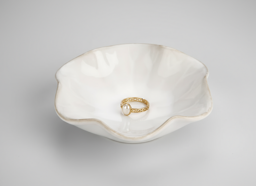 Lotus Ring Plate - White