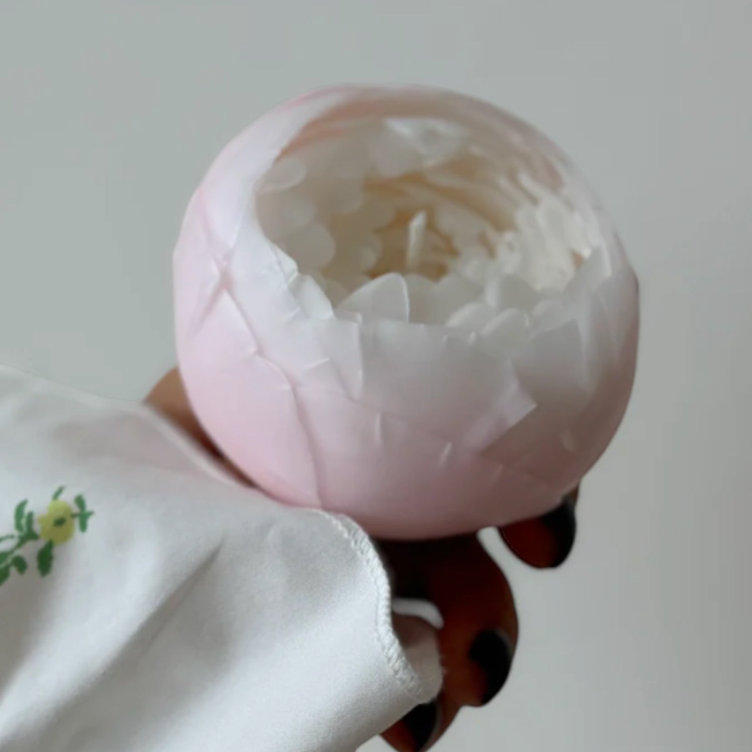 Peony Candle | VERO Candle